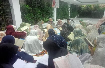 Gambar Artikel Nuzulul Quran di Pesantren Al Masoem: Momentum Meningkatkan Cinta kepada Al-Qurâ€™an